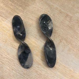 Unique twist earring